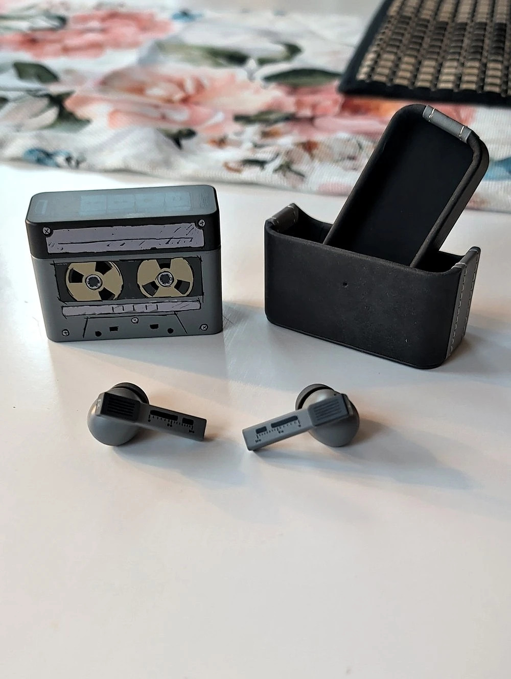 Moondrop Golden Ages 2 Wireless Earbuds (Grey/Black)